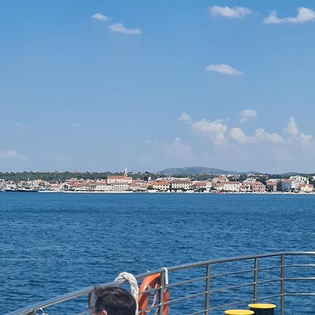 Apartmani Cosic Ante Dobropoljana エクステリア 写真