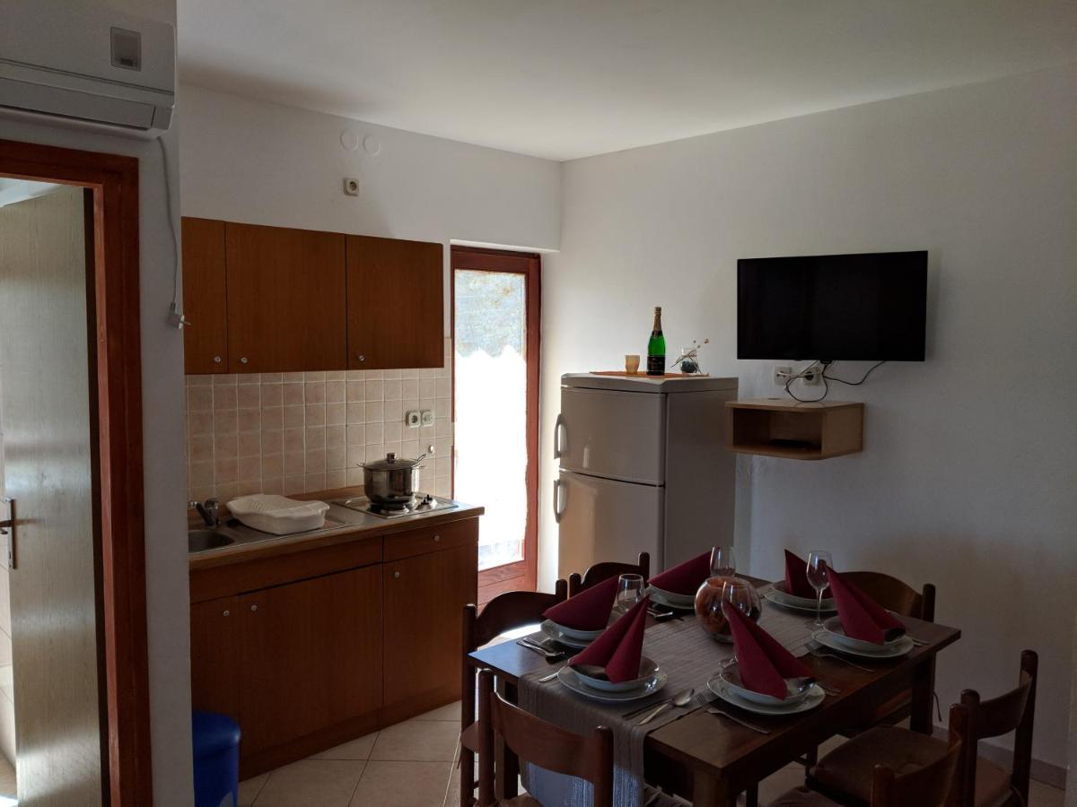 Apartmani Cosic Ante Dobropoljana エクステリア 写真