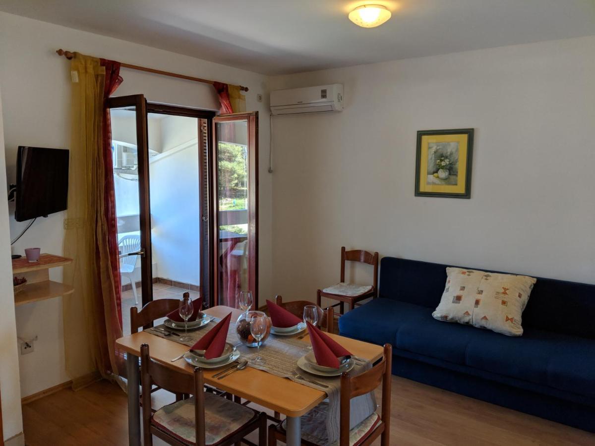 Apartmani Cosic Ante Dobropoljana エクステリア 写真