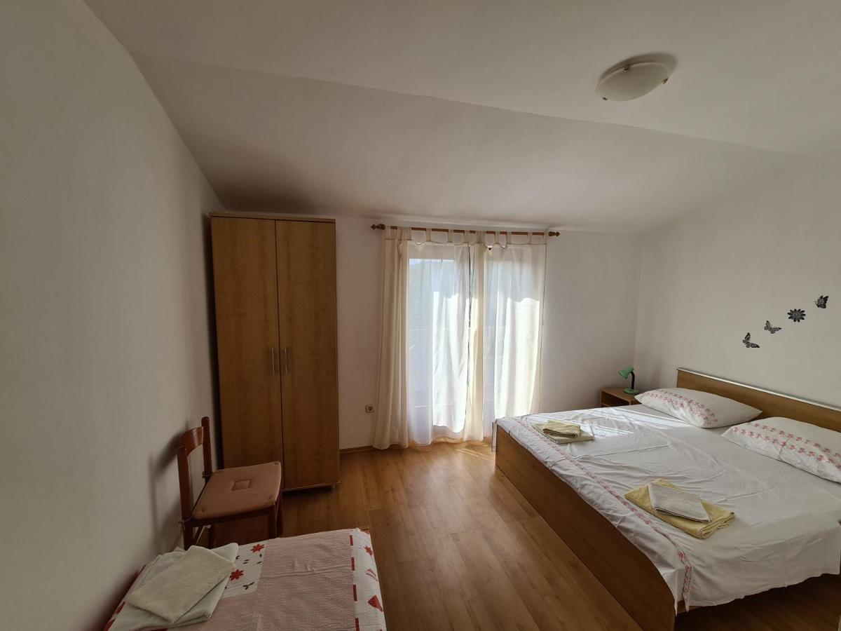 Apartmani Cosic Ante Dobropoljana エクステリア 写真